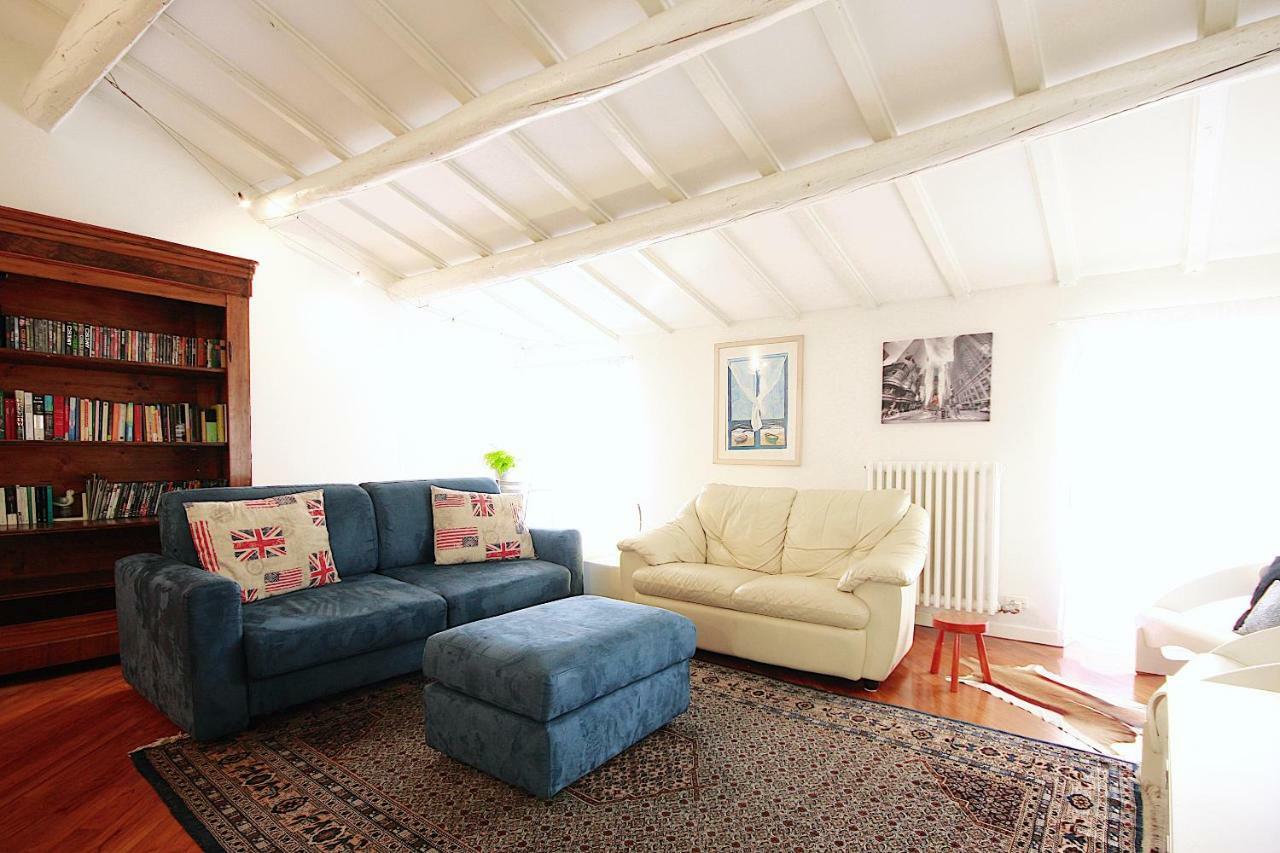 Bianco Apartment Verona Bagian luar foto