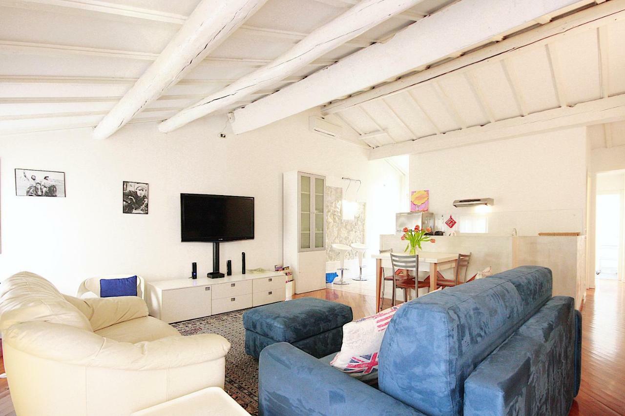 Bianco Apartment Verona Bagian luar foto