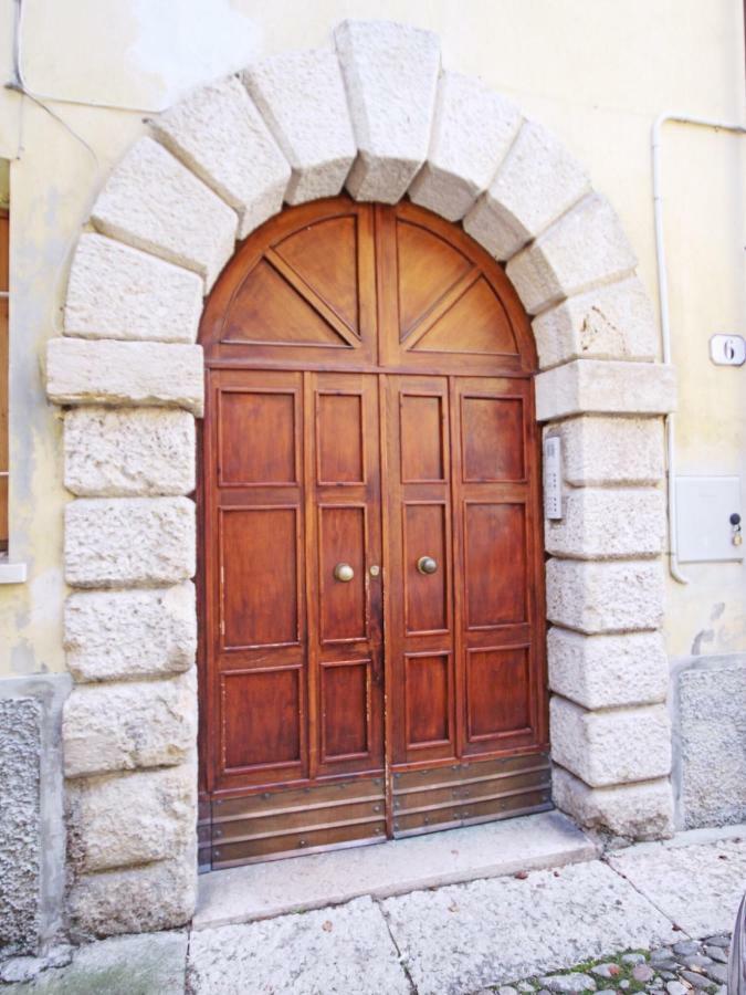 Bianco Apartment Verona Bagian luar foto