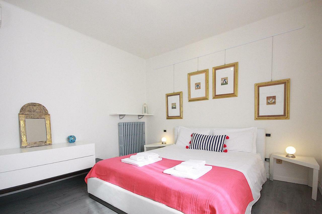 Bianco Apartment Verona Bagian luar foto